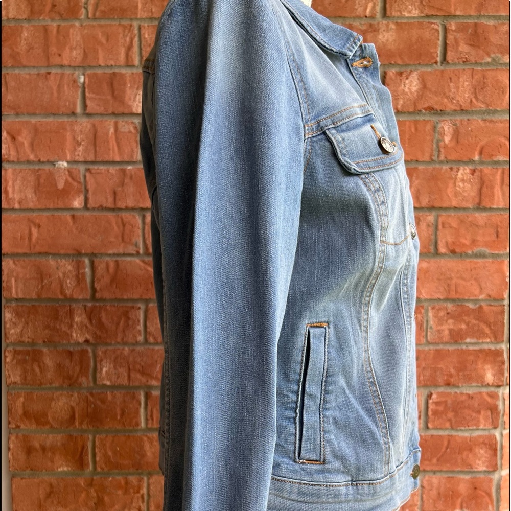 Social Standard by Sanctuary Ladies Denim Jacket - Picture 11 of 16